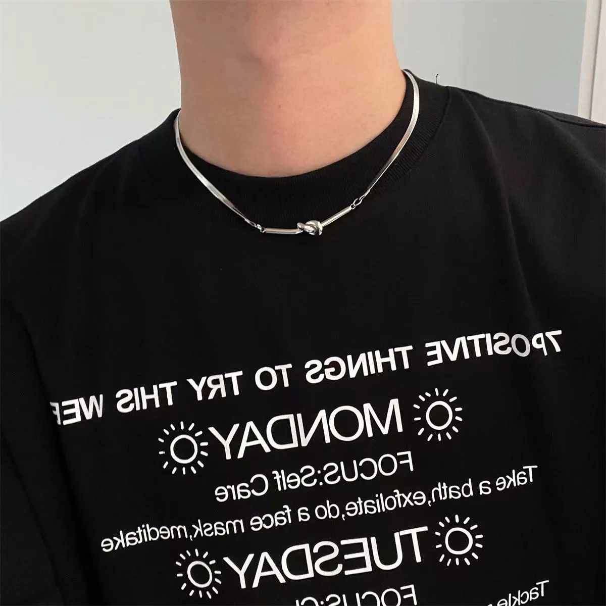 Hip Hop Cold Style Knot Fun Snake Bones Chain Short  Female Clavicle Chain Does Not Fade necklace