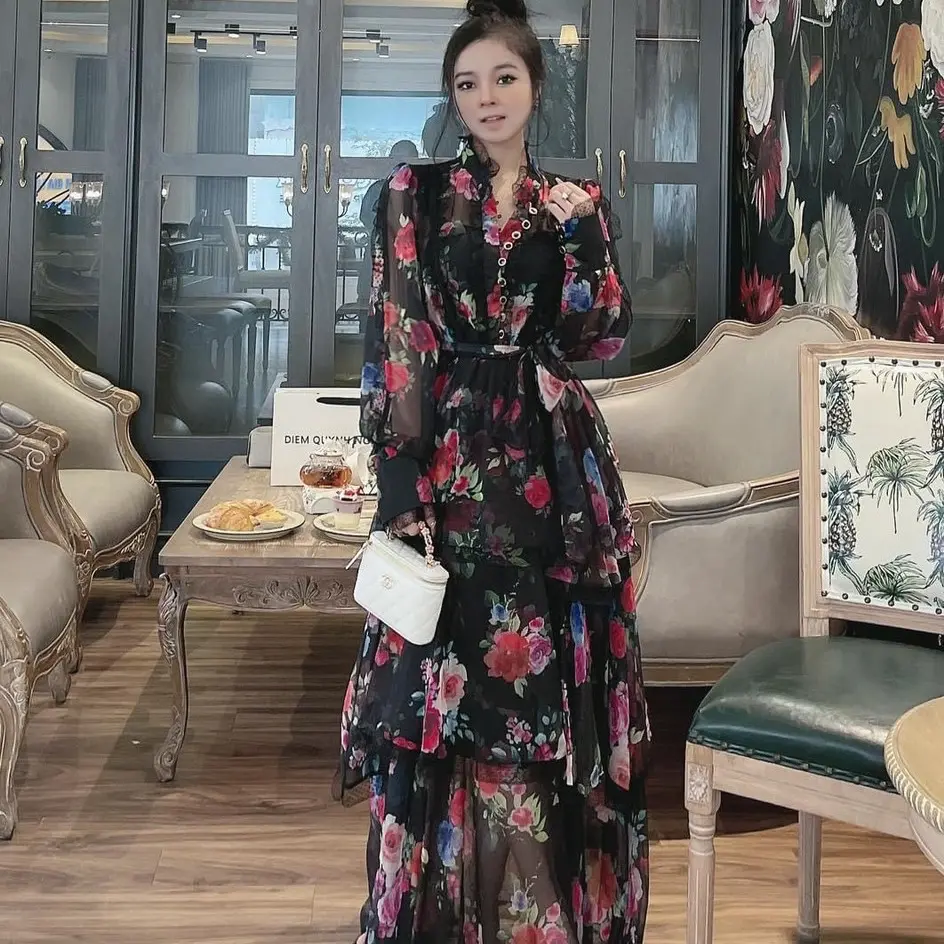 Váy đen ha hồng dáng dài HT