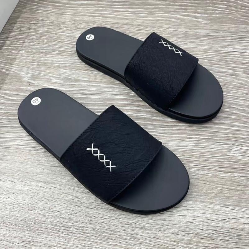 Dép nam quai ngang da sít bản thêu XXXX được khâu chắc chắn- đế cao su 2 lớp chống trơn trượt, công nghệ chống hôi chân MRM mới cập nhật DéP Dép Lê Đế Bằng Slipper-Mẫu hot 2024