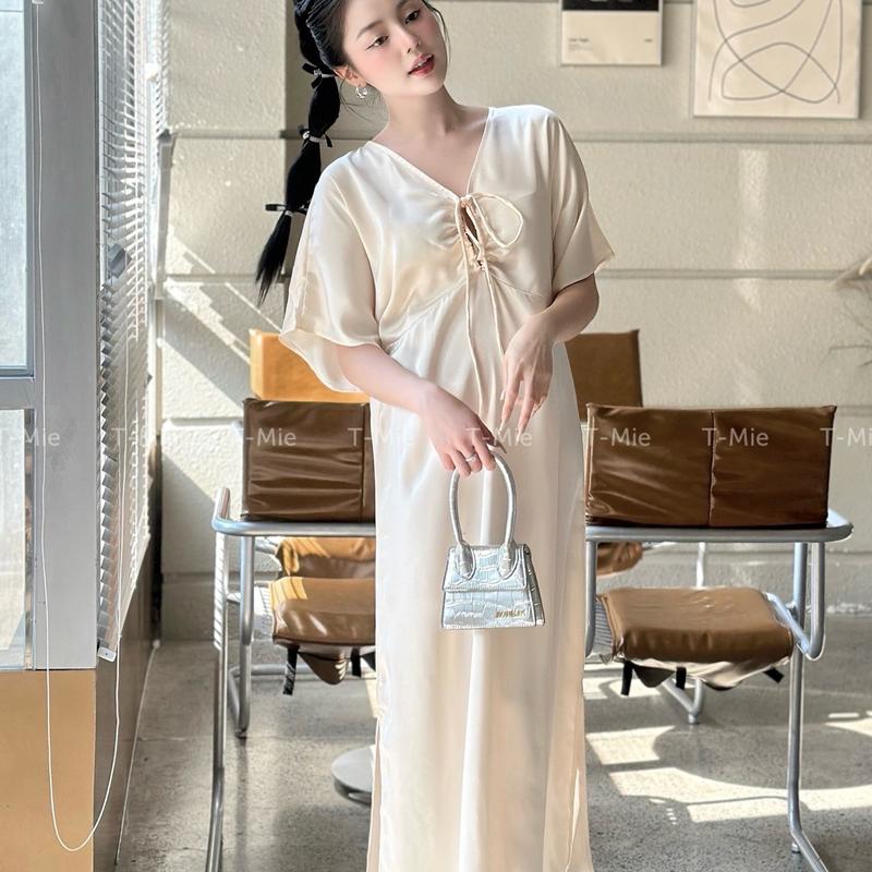 T-Mie | Váy Bầu Thiết Kế Cao Cấp Chất Lụa Cổ V Tay Dơi Sang Trọng Cho Nàng Diện Đi Tiệc, md5131 đen hoa dạ vaytet