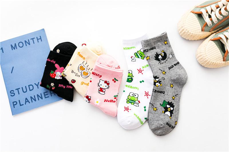 Product Introduction of Tất Phong Cách Nhật Bản, Hàng Mới Về, Tất Jacquard Hoạt Hình Sáng Tạo, Thiết Kế Hoạt Hình Hello Kitty, Dài Giữa Bắp Chân, Dễ Phối Đồ Thích Hợp Cho Phong Cách Đi Học, Tất Nữ 4