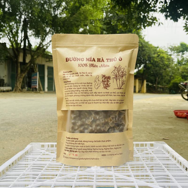  Đường Mía Hà Thủ Ô Làm Từ Mật Mía Và Các Thảo Dược Tự Nhiên Hà Thủ Ô,Mẫu Lệ,Gừng,Muối,.. Có vị Ngọt Và thơm 